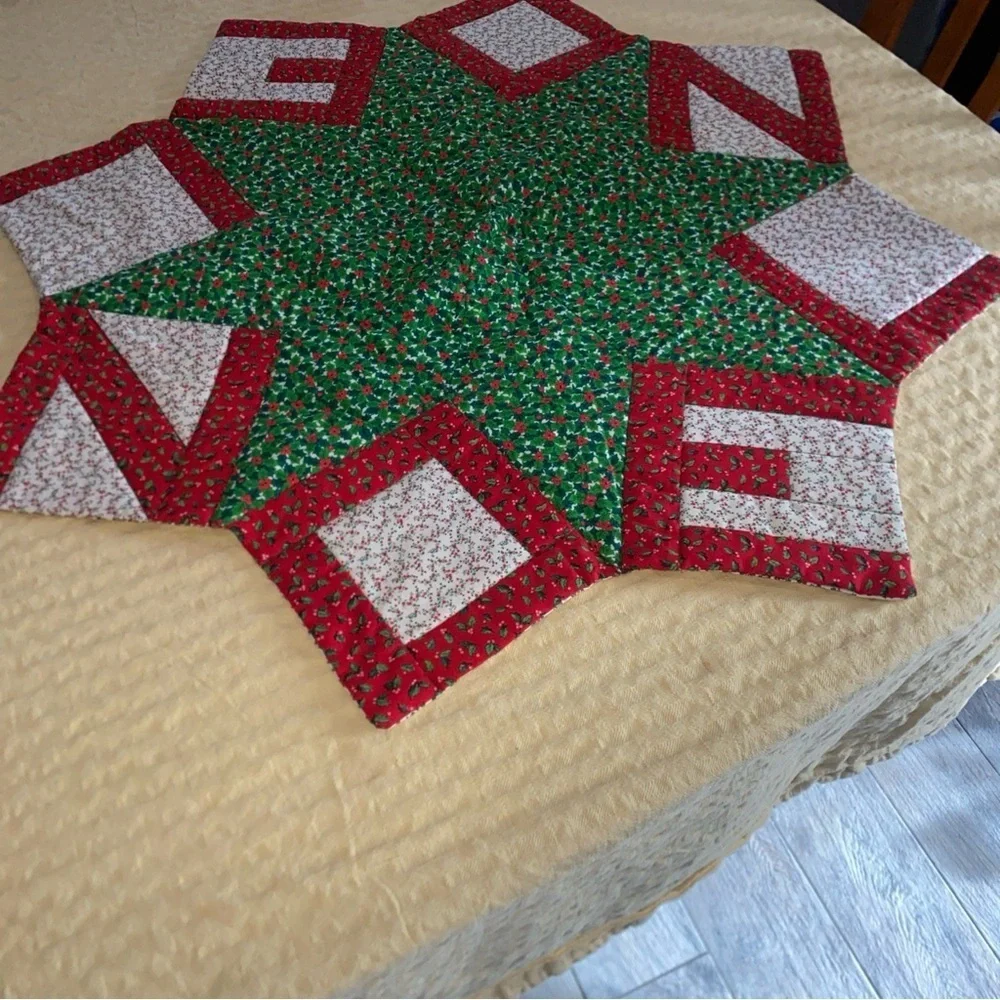 Quilted Christmas “NOEL” Petal Star Table Topper Centerpiece Reversible Vtg ~26